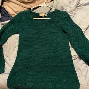 Hunter green sweater